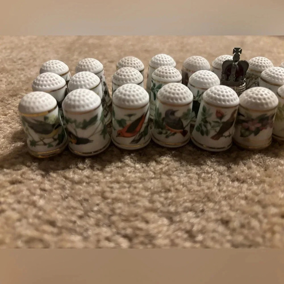 Thimbles Collection Lot Of 26 - Picture 3 of 16